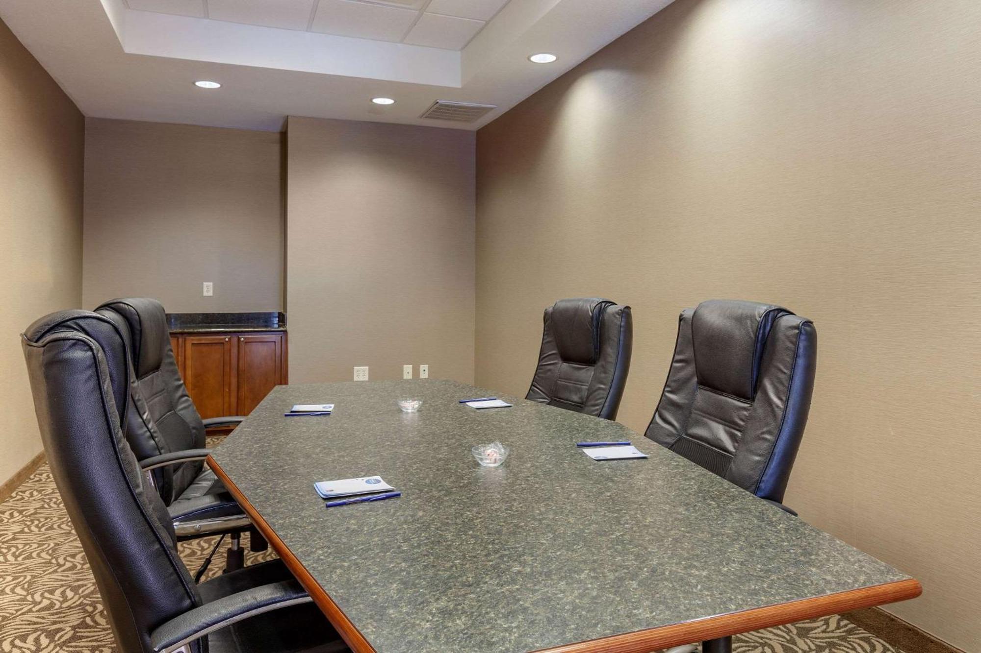 Comfort Suites Glendale - State Farm Stadium Area Экстерьер фото